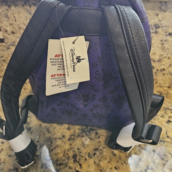 💜 Disney Parks Loungefly X Haunted Mansion Wallpaper Backpack NWT - Picture 6 of 9